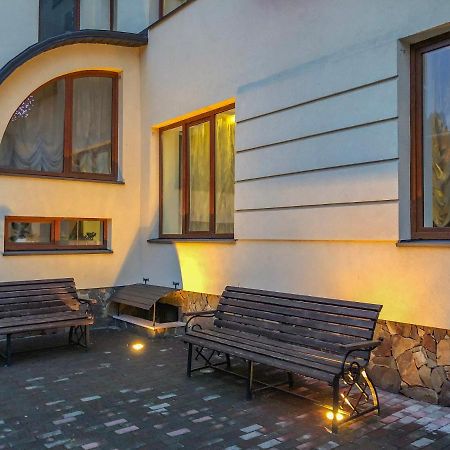 Gerdan Hotel Jaremtsje Eksteriør bilde