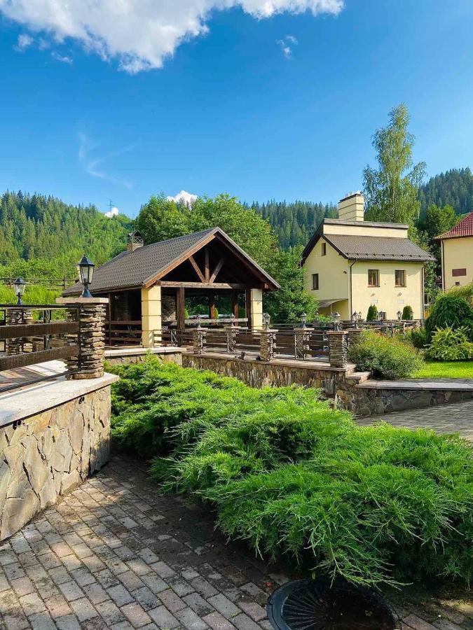 Gerdan Hotel Jaremtsje Eksteriør bilde