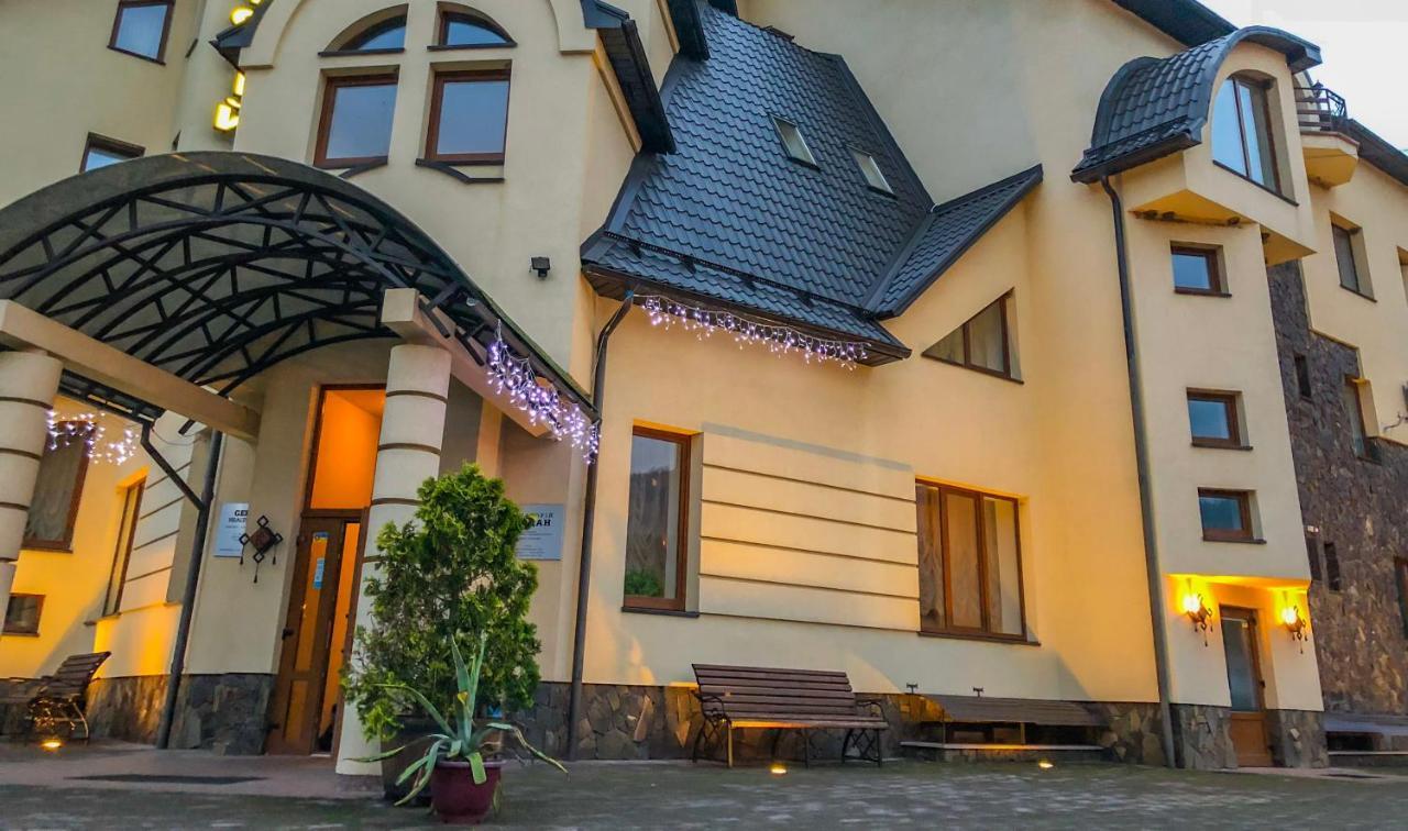 Gerdan Hotel Jaremtsje Eksteriør bilde