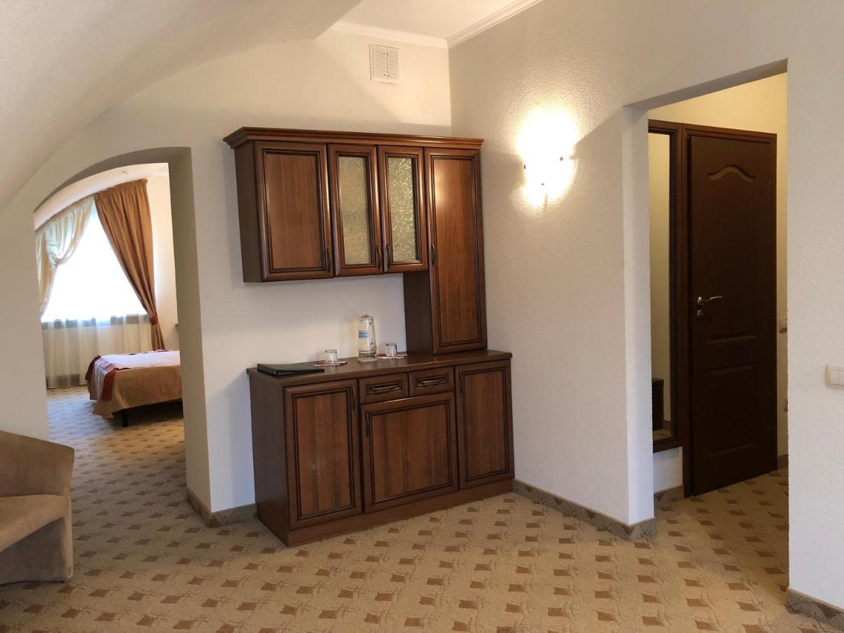 Gerdan Hotel Jaremtsje Eksteriør bilde