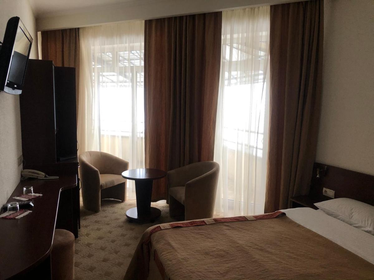 Gerdan Hotel Jaremtsje Eksteriør bilde